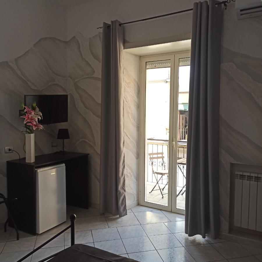 In The Center Rooms Naples Exterior photo