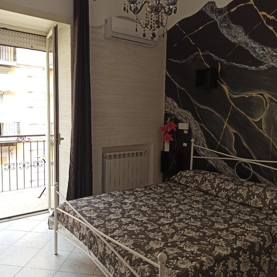 In The Center Rooms Naples Exterior photo