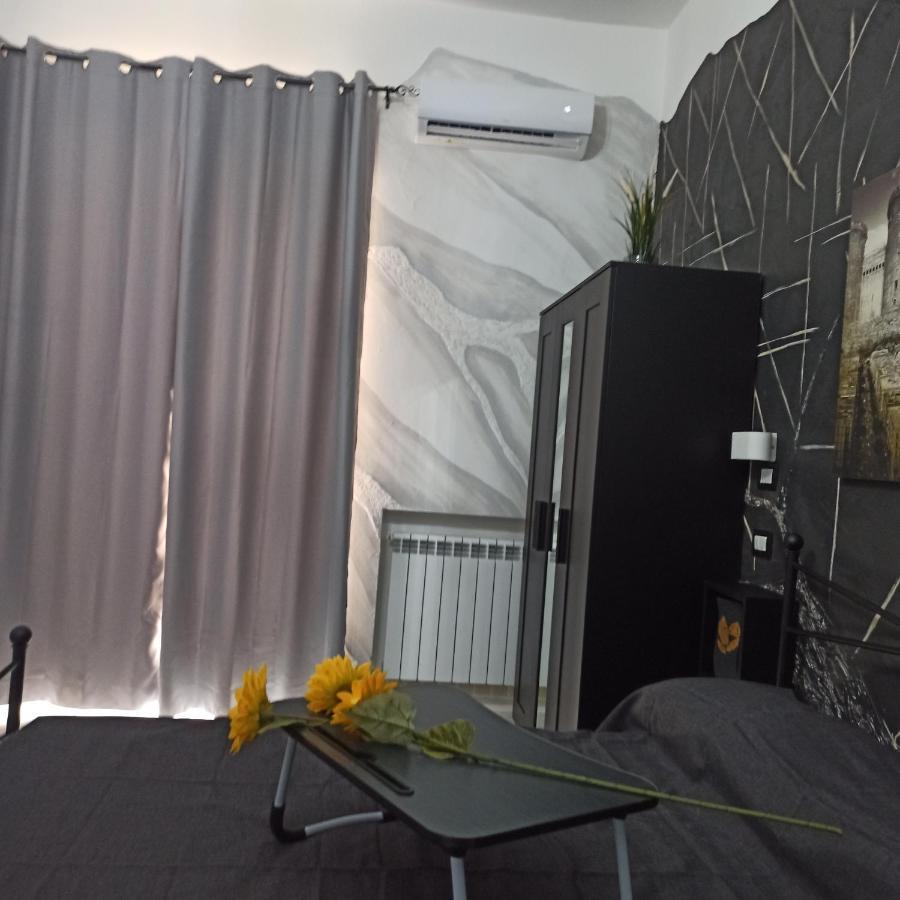 In The Center Rooms Naples Exterior photo